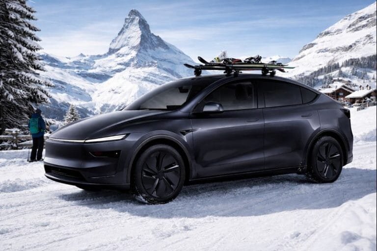 luxury ski transfer car, premium ski transfer vehicle, electric luxury SUV ski transfer, Switzerland ski transfers,